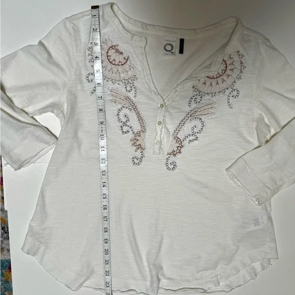 Anthro embroidered knit top - Picture 7 of 10